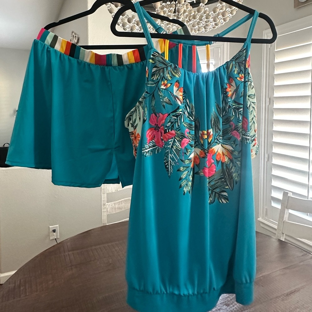 Lane Bryant Plus Size Swim Suit~ Top Size: 22 ~ Bottom Size: 26 ~ 2 Piece